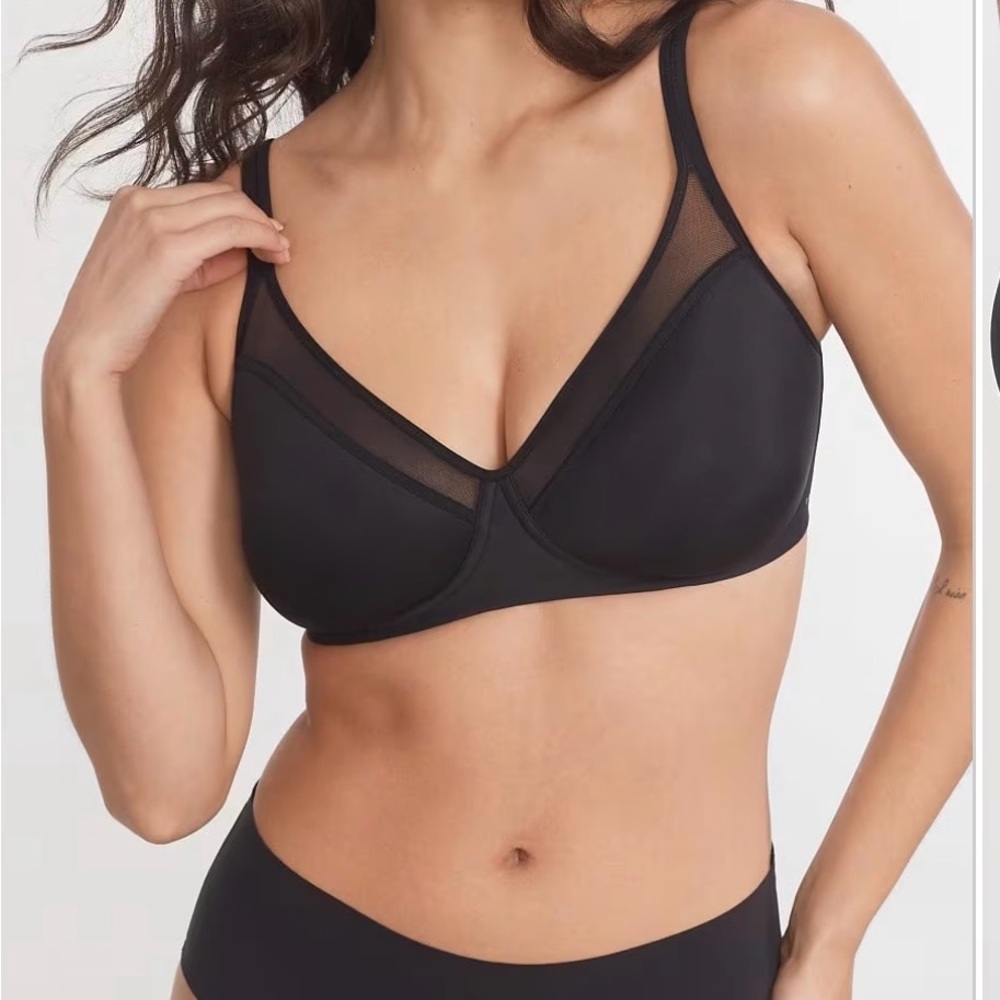 36 B Elegant Black Mesh Trim Bra wireless bra convertible cross back